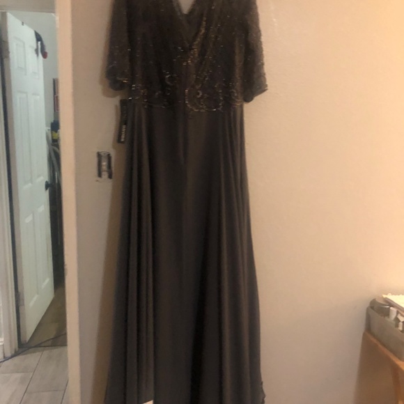 3X formal dress - Picture 2 of 4